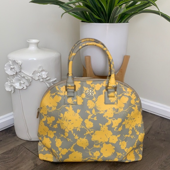 Tory Burch Handbags - 🌸HP🌸Tory Burch Yellow Robinson Dome Bag